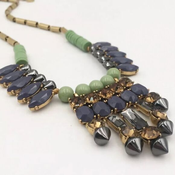 J.CREW GOLD TONE GREEN BLUE BROWN CUT CRYSTAL 18"-20" NECKLACE NWOT - Picture 3 of 3